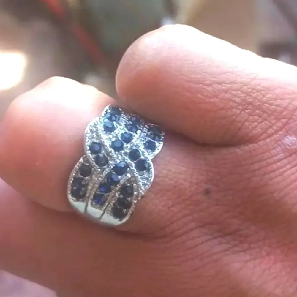 Luxury Elegant diamond wedding ring